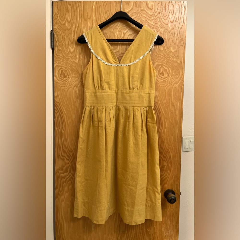 Mustard Cottagecore Sleeveless Dress with white cotton lace trim. Size Large